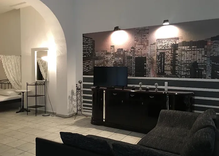Superior  Ground Floor Studio